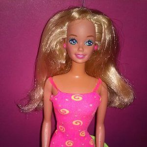 Barbie Ruffle Fun Doll Hot Pink Dress 1994